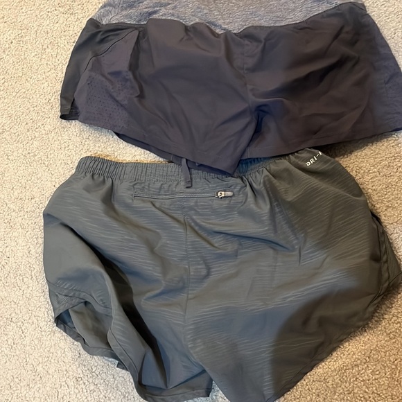 Nike shorts - Picture 2 of 2